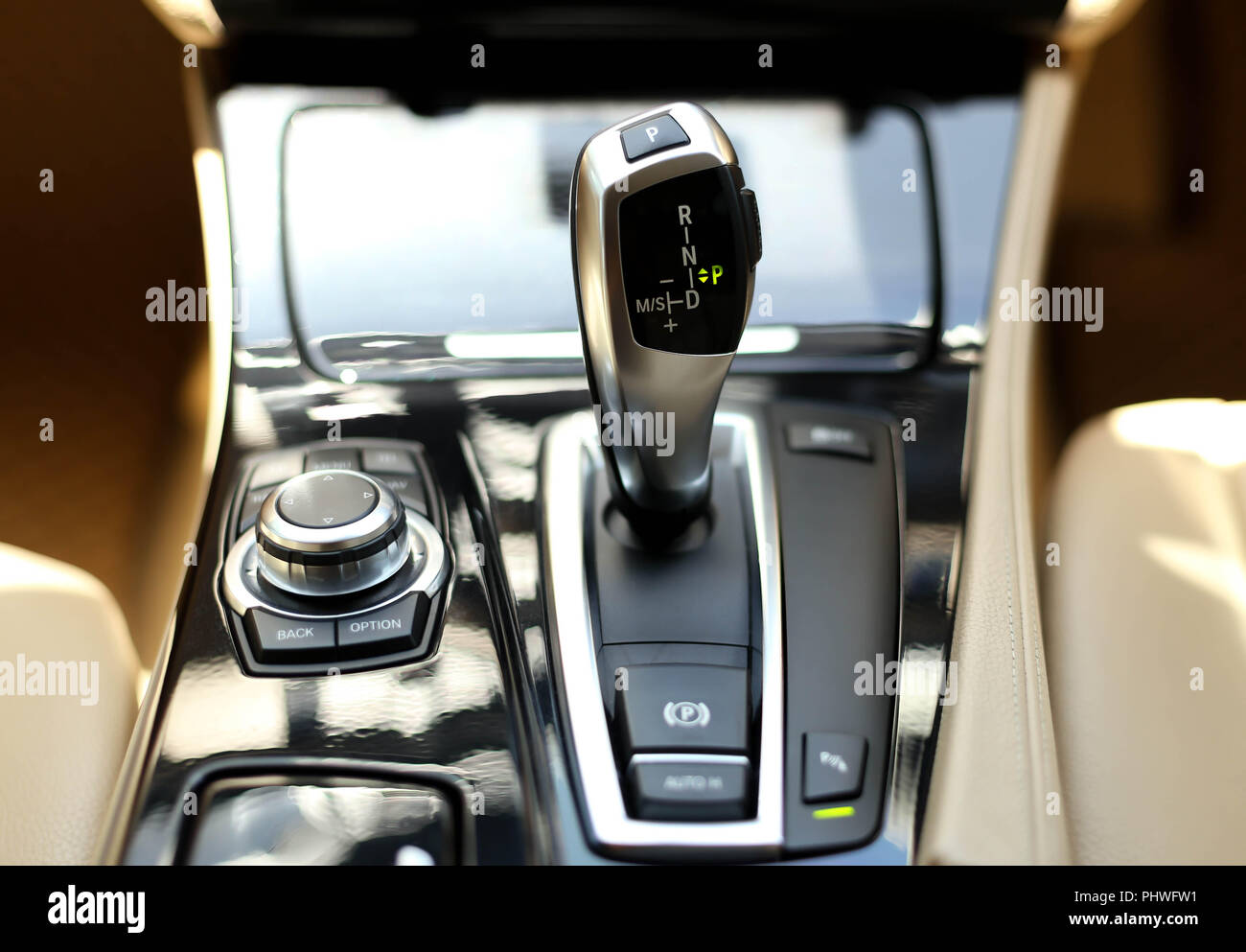 Gear shifter hires stock photography and images Alamy