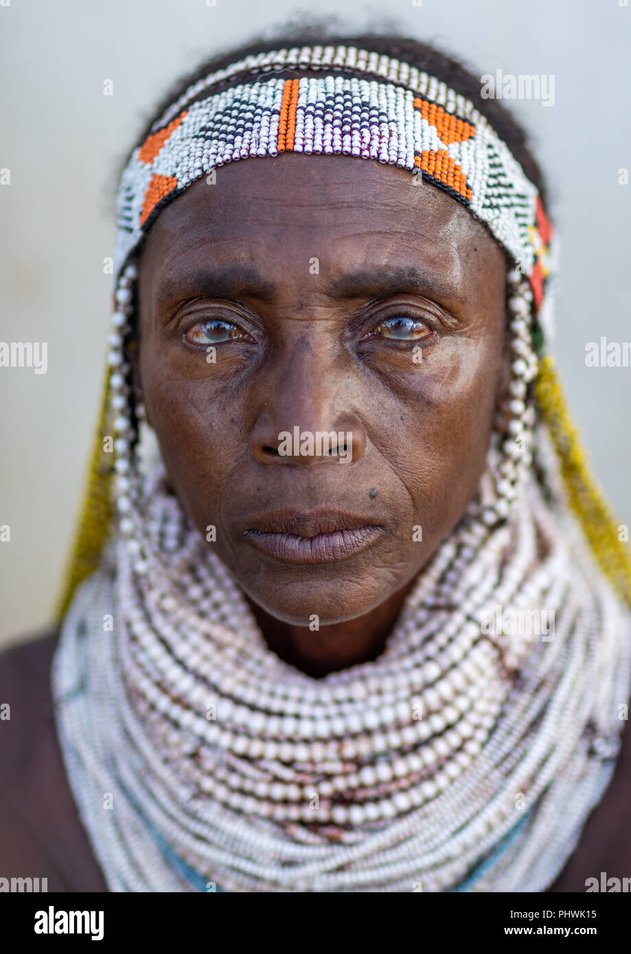 Handa tribe woman with huge beaded necklaces, Huila Province, Hoque, Angola Stock Photo