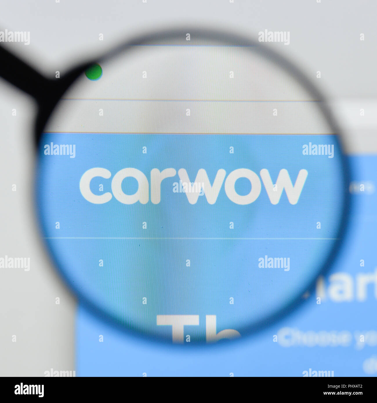 Carwow logo hi-res stock photography and images - Alamy