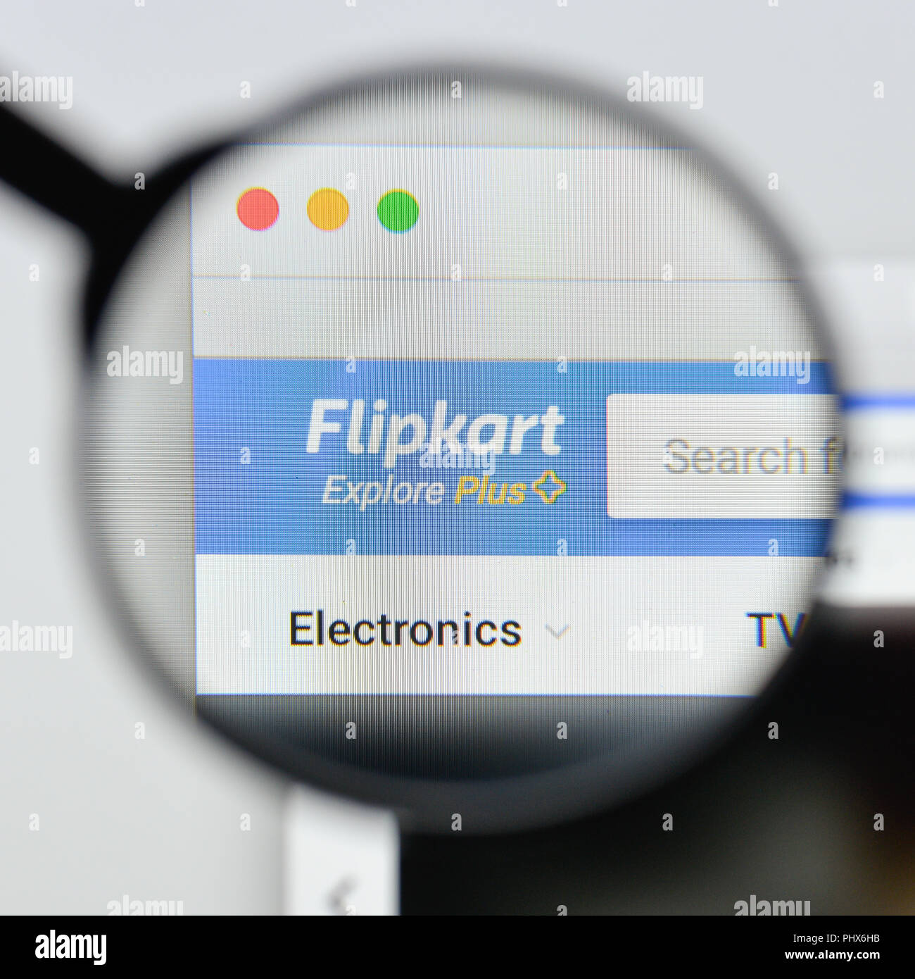 Flipkart tells Delhi Police that acid used to attack 17 yr old girl was  sold by Agra firm