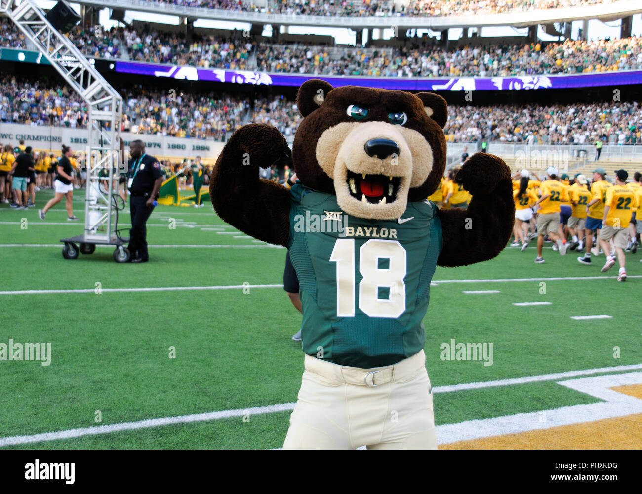 Baylor bears mascot hi-res stock photography and images - Alamy