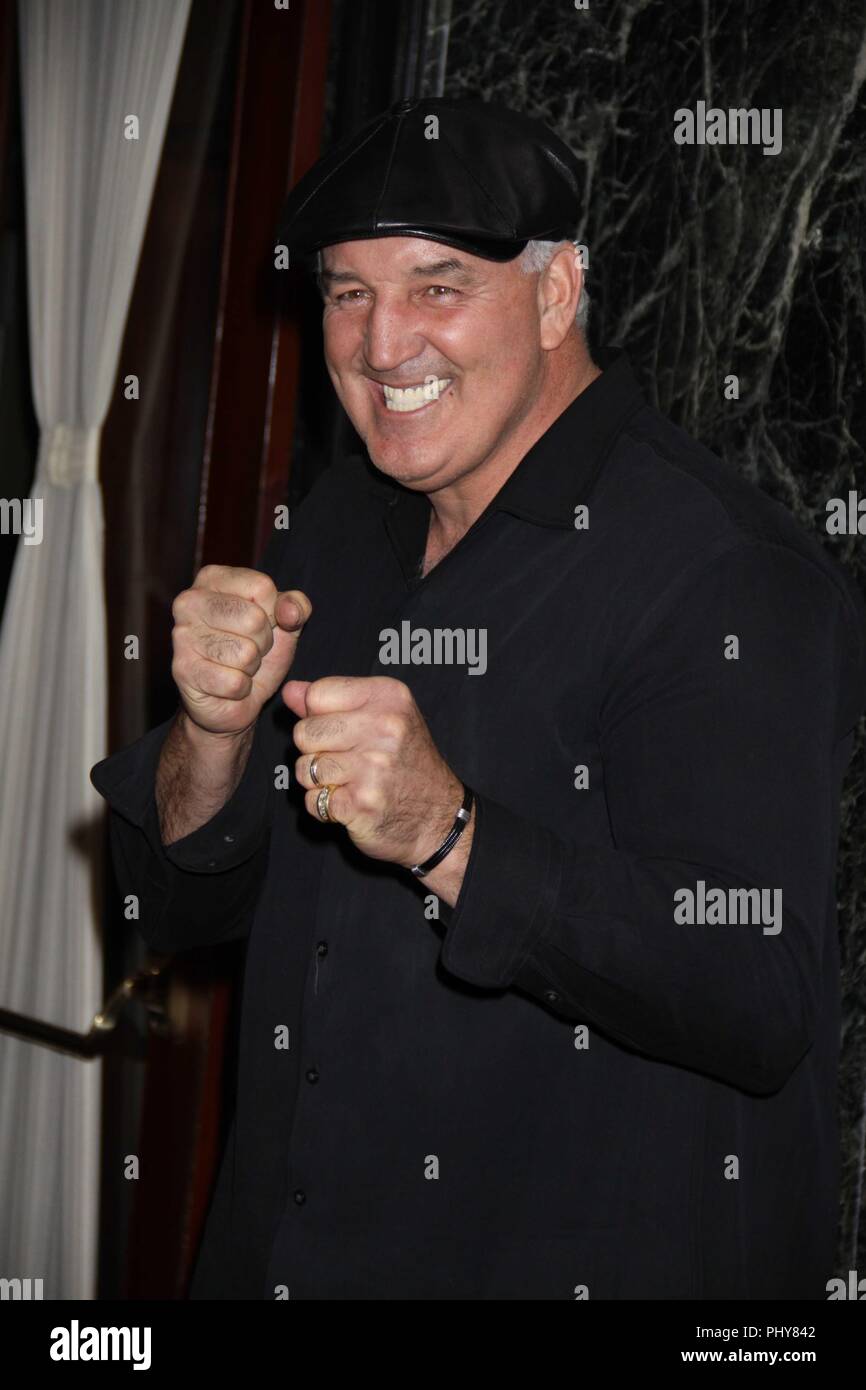 Gerry cooney hires stock photography and images Alamy