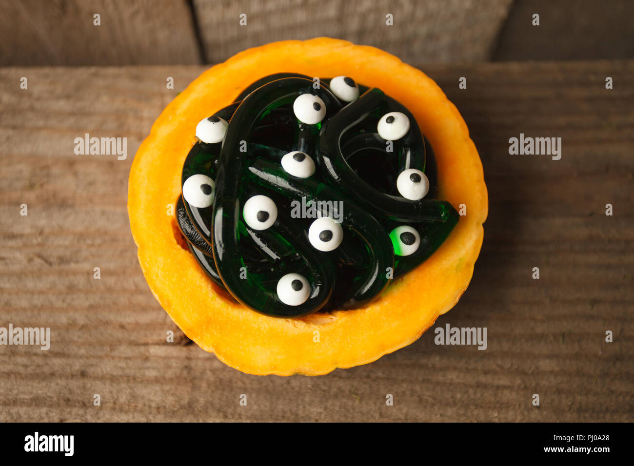 Worm eyes hires stock photography and images Alamy