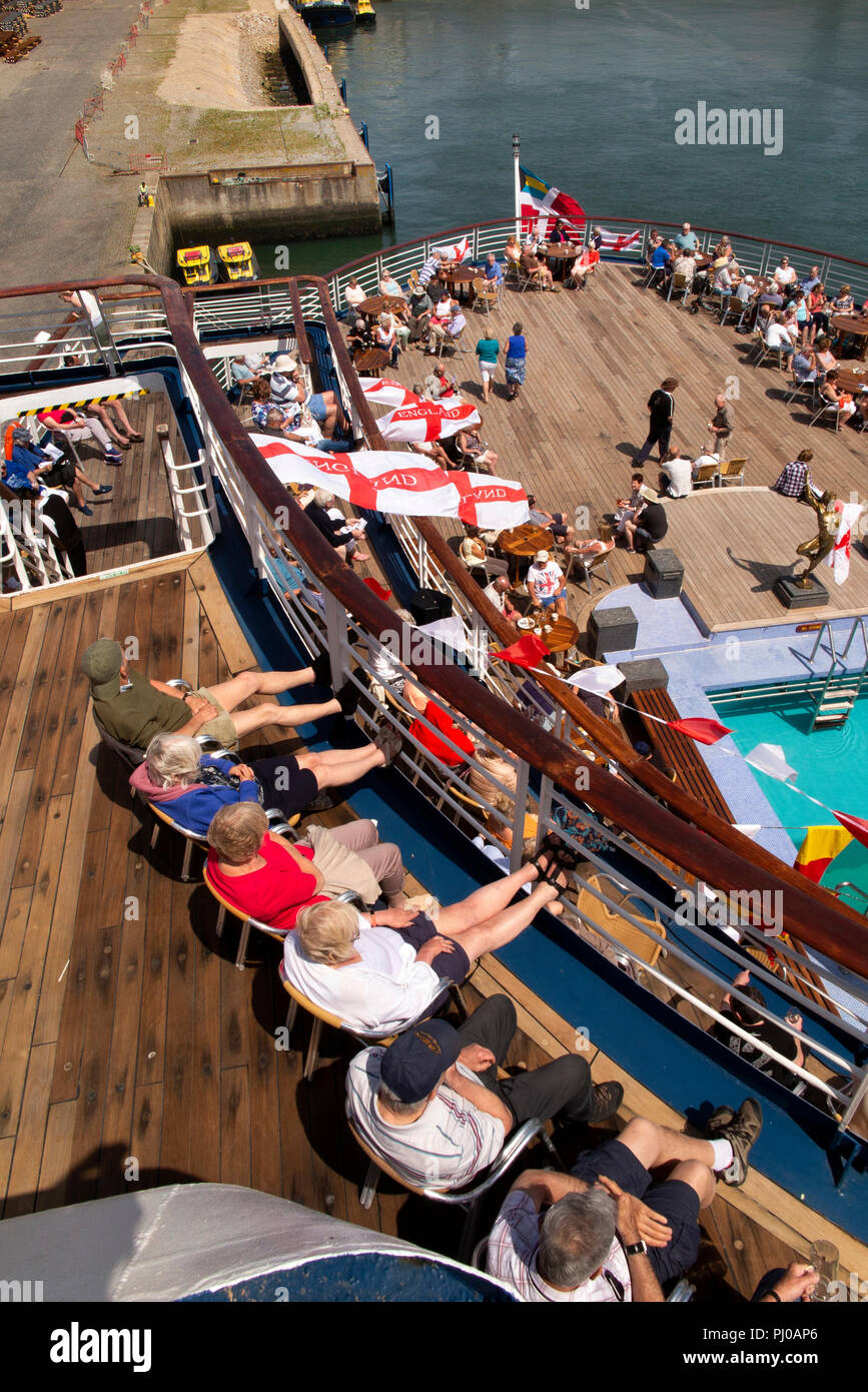 Portugal, Porto, Matosinhos, Leixoes Harbour, MV Marco Polo, passengers on  deck in sunshine Stock Photo - Alamy