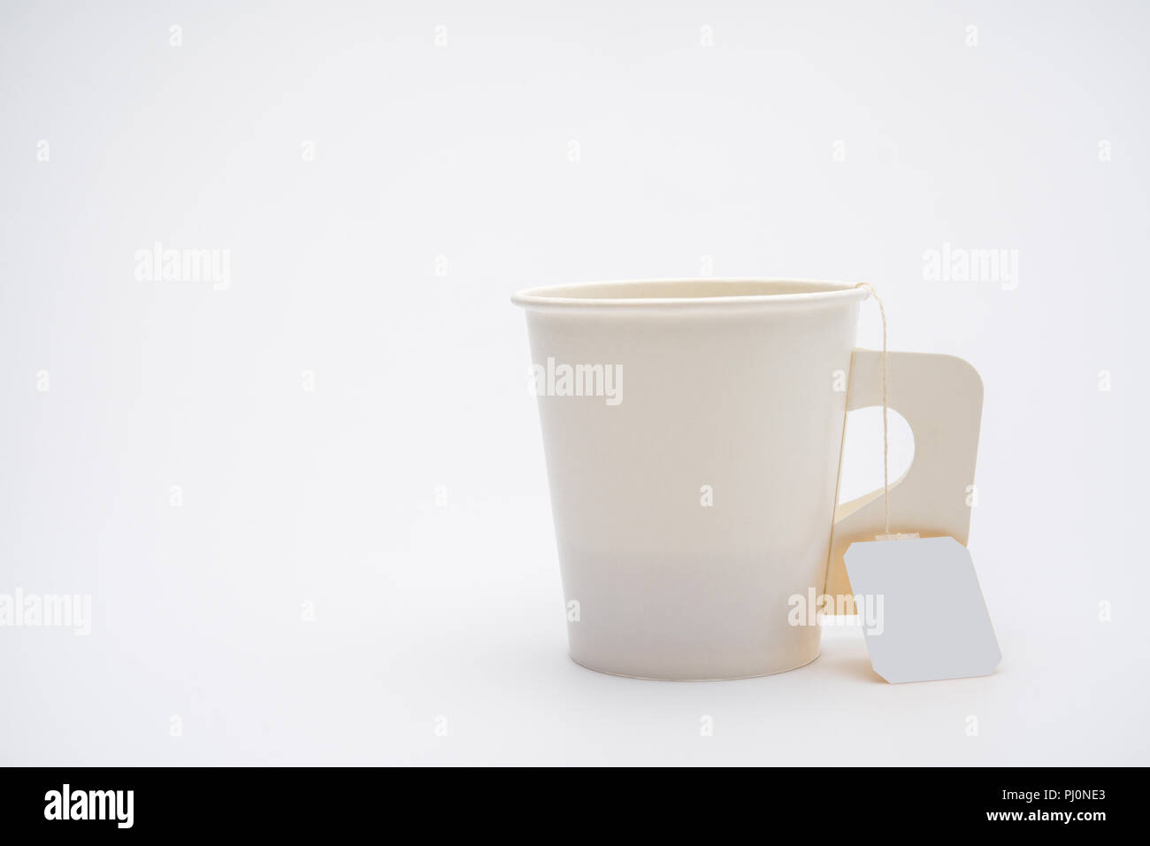 paper cup of tea isolated on white Stock Photo - Alamy