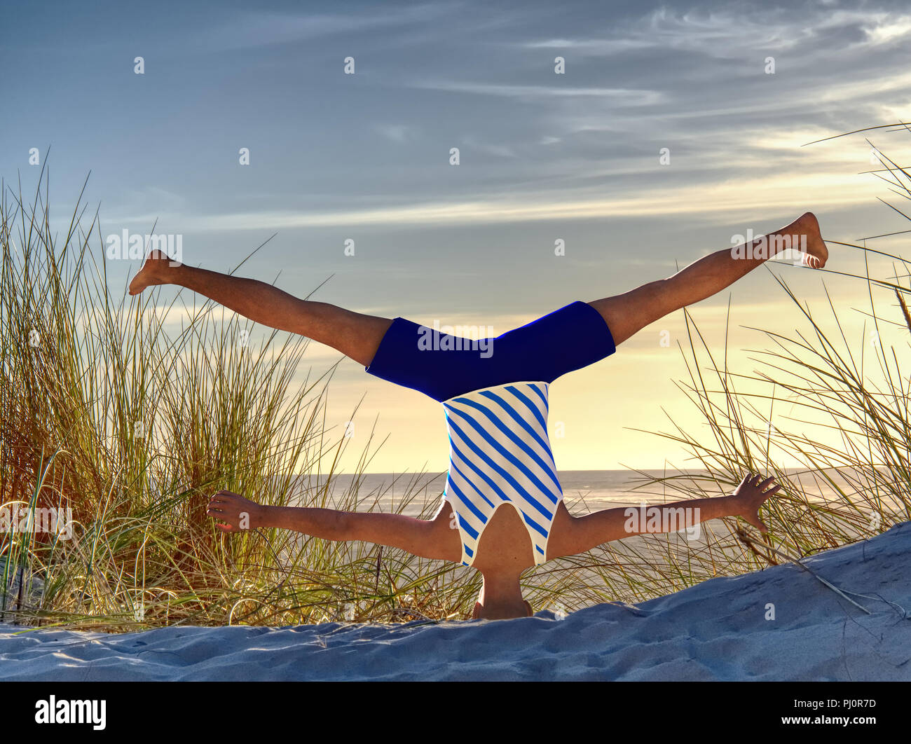 To have your head in the sand concept Stock Photo Alamy