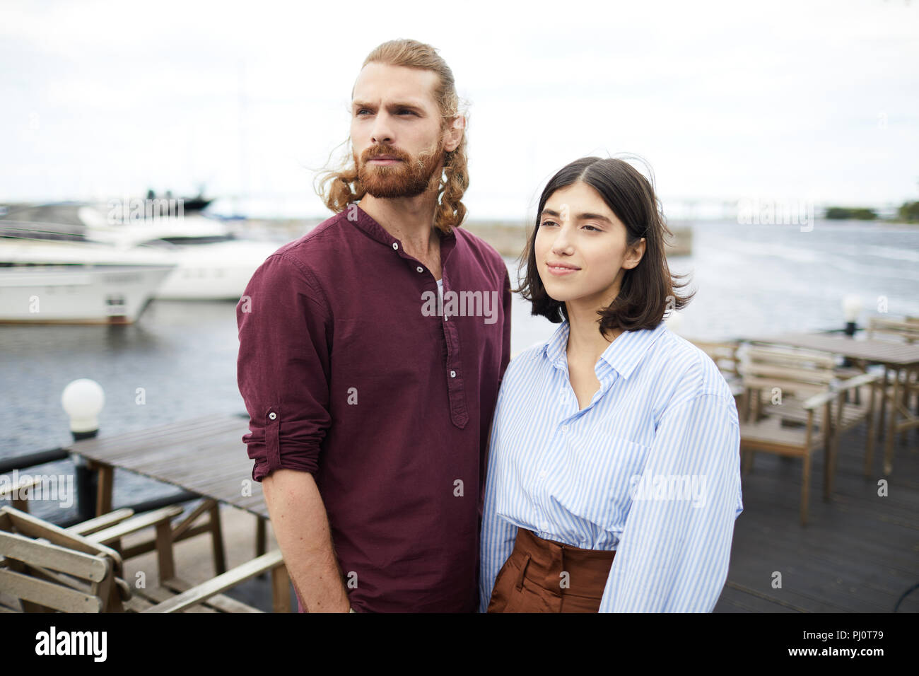 Romantic couple riverside hi-res stock photography and images - Alamy