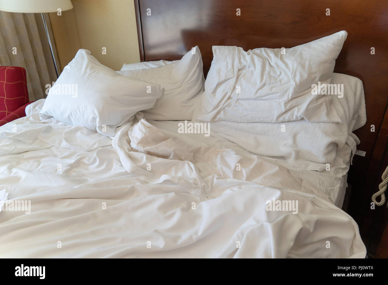 Messy hotel mattress hires stock photography and images Alamy