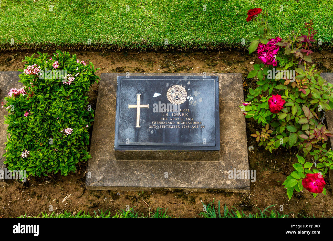 Chong Kai Allied War Cemetery, Kanchanaburi, 10/01/15 Grave marker from fallen WWii prisoner of war Stock Photo