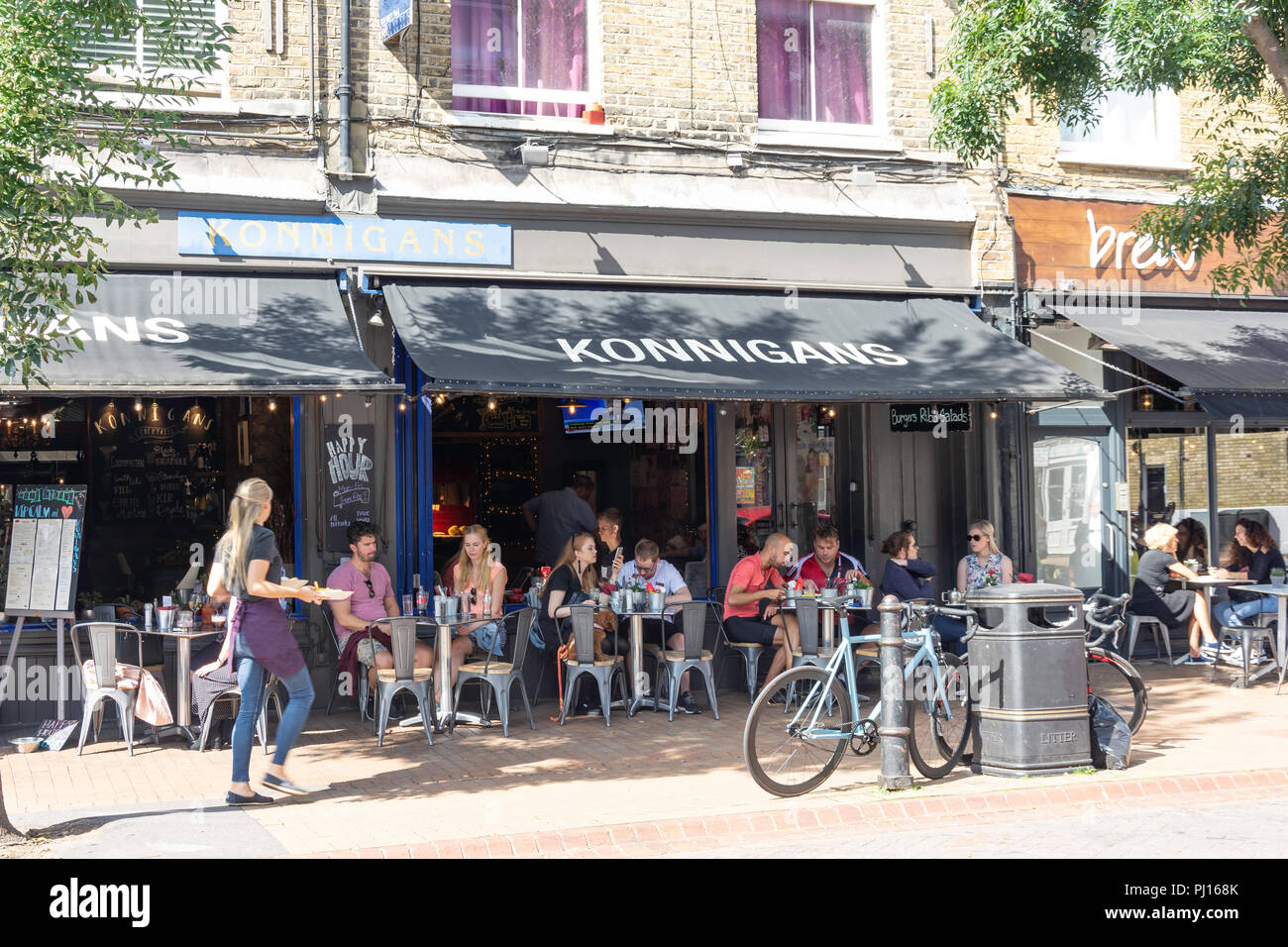 Konnigans outdoor restaurant, Old Kent Road, Wandsworth, London Borough of Wandsworth, Greater London, England, United Kingdom Stock Photo