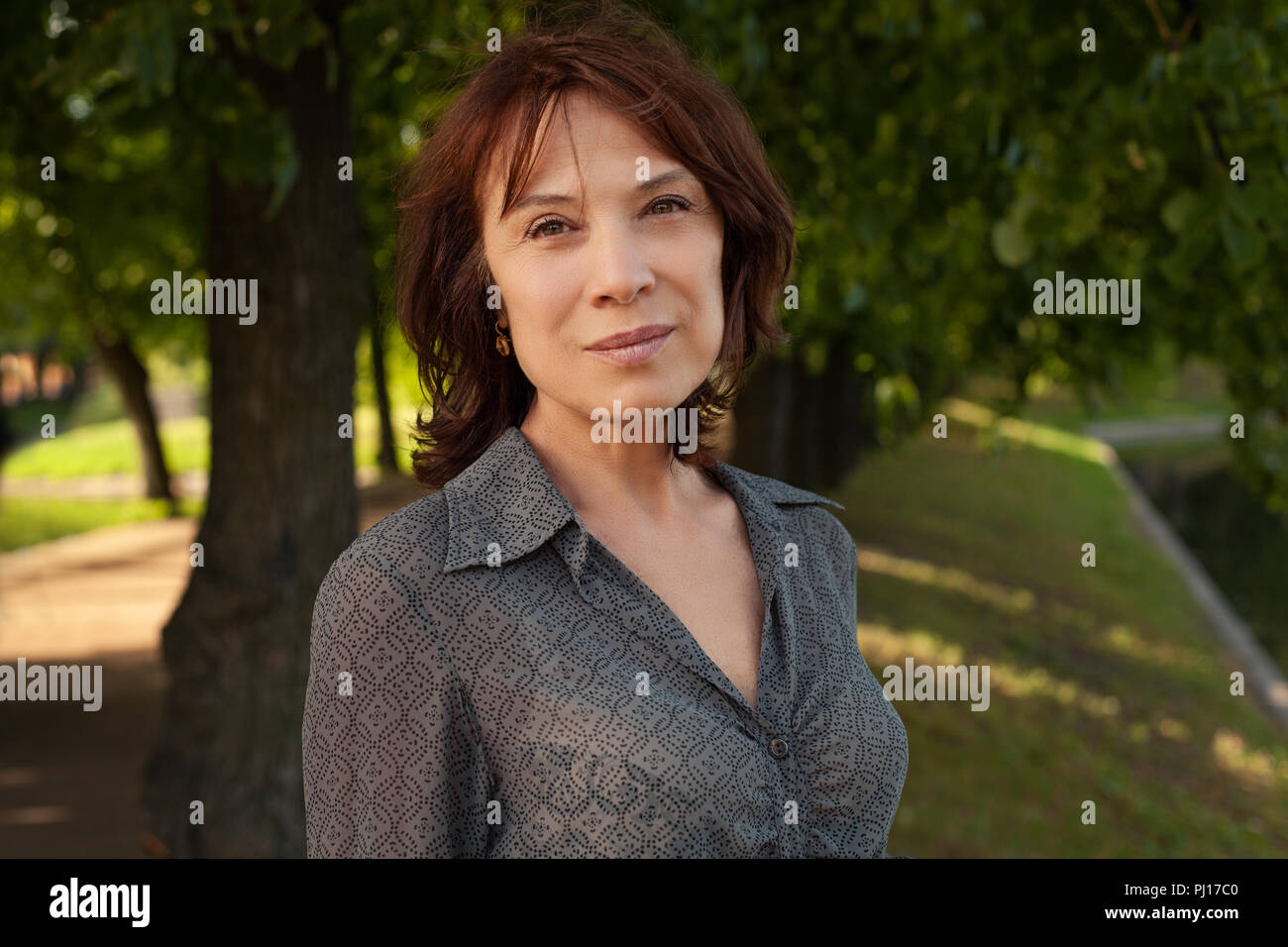 Mature woman 50 60 years old hi-res stock photography and images - Alamy