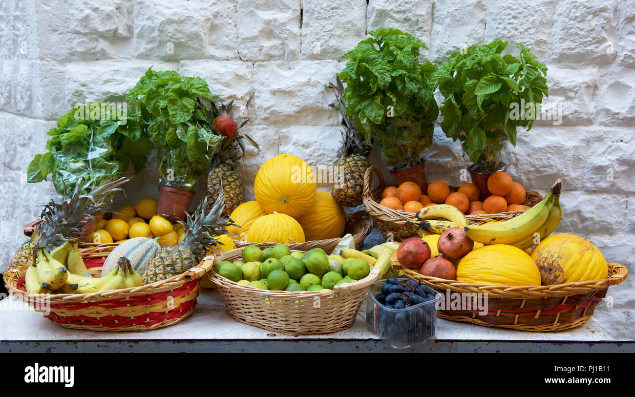 Puglia bari street food hires stock photography and images Alamy