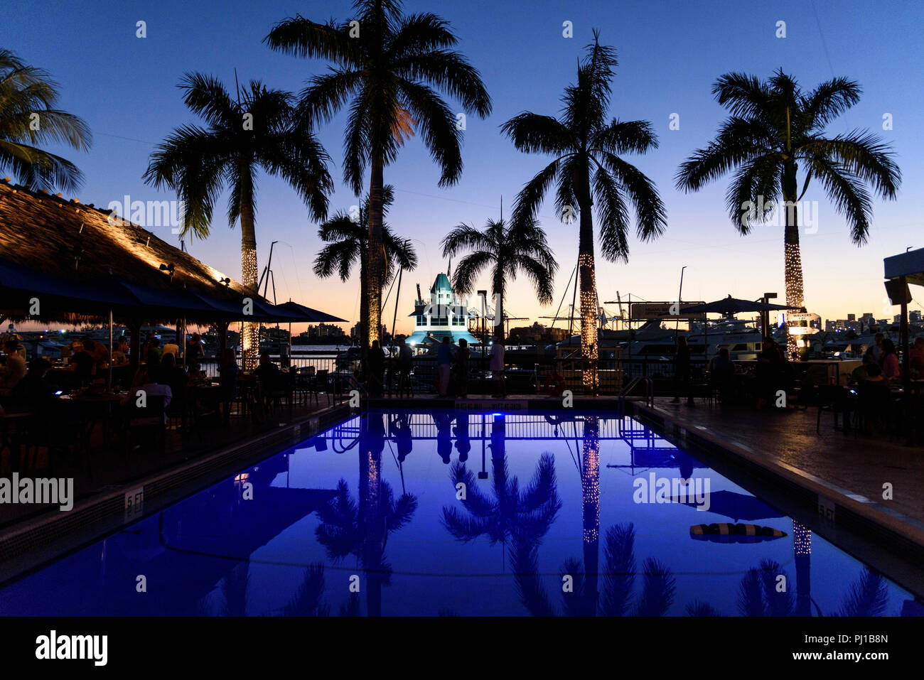 19-11-2016 Miami, USA. Sunset at Monty's on South Beach. Photo: © Simon Grosset Stock Photo