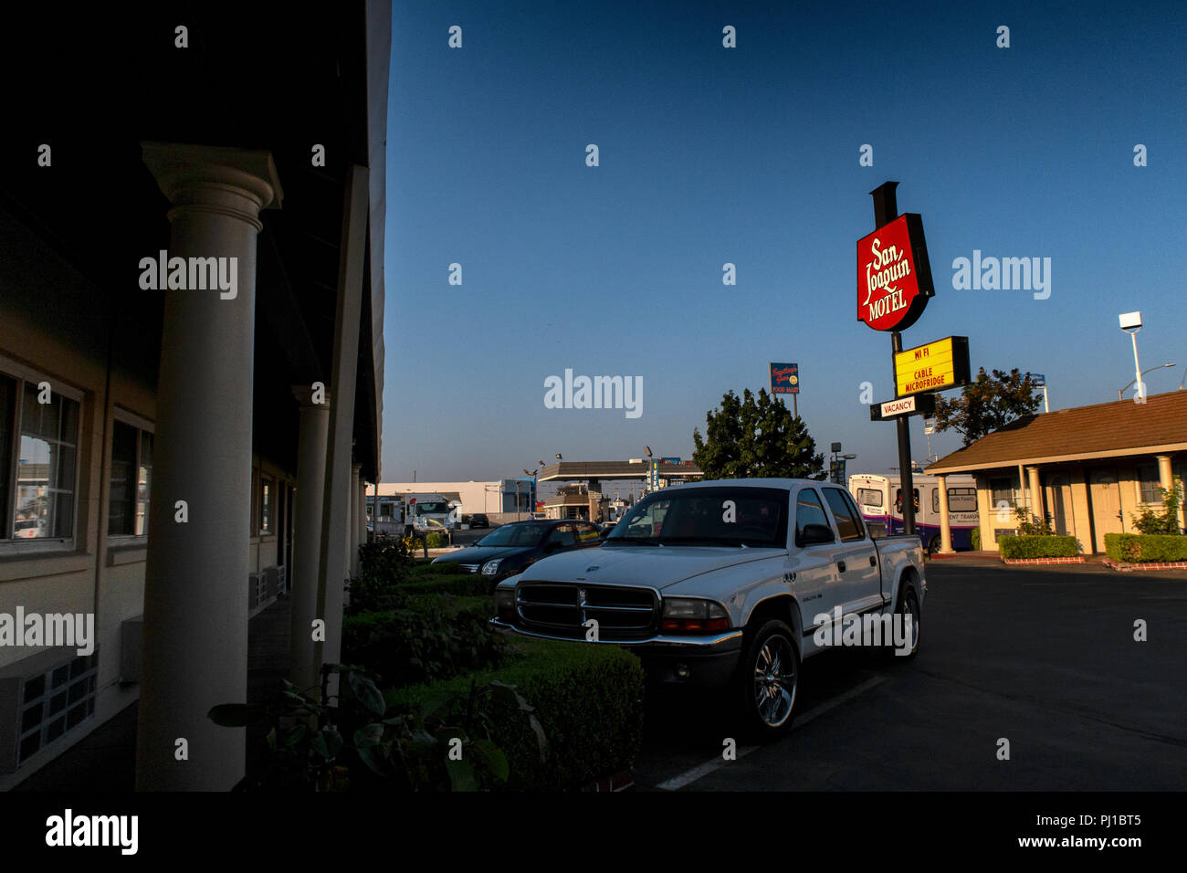 A motel sign in San Joaquin, California, USA Stock Photo Alamy