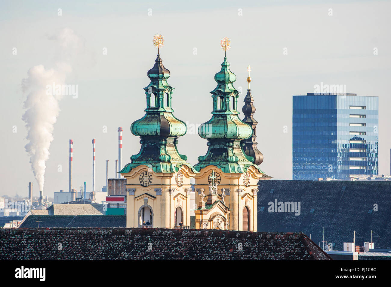 City skyline with old cathedral, Linz, Austria Stock Photo - Alamy