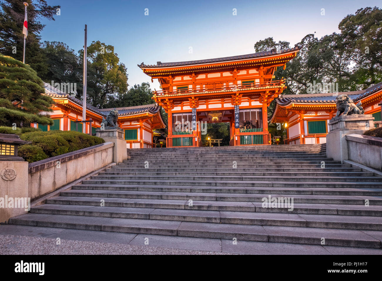 Yasaka Shrine in Gion district, Kyoto, Japan Stock Photo - Alamy