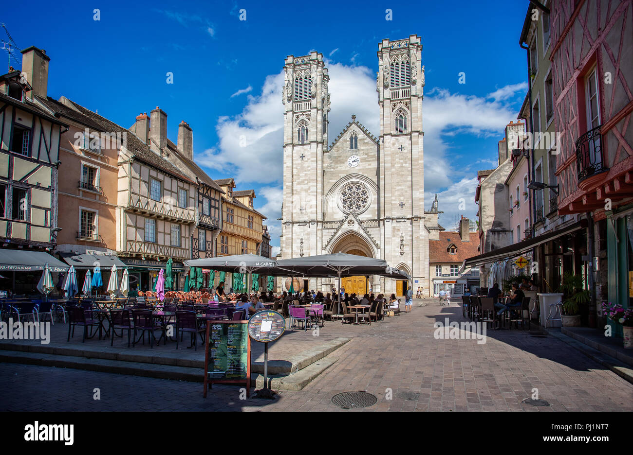 St Vincents Cathedral and cafe culture in Place St Vincent, Chalon sur Saone, Burgundy, France on 29 August 2018 Stock Photo