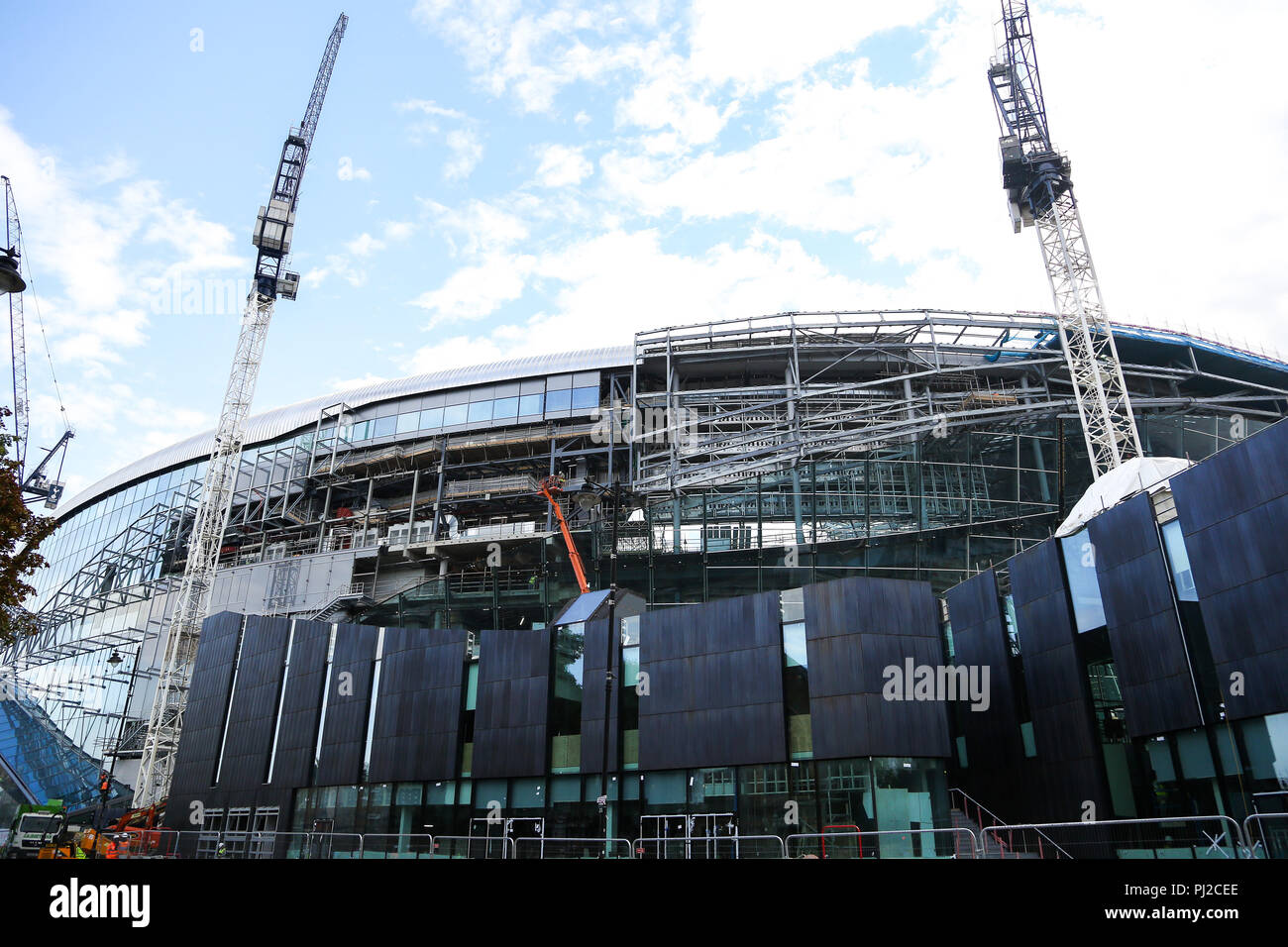 Tottenham Hotspur. North London. UK 4 Sept 2018 - Ongoing construction work  of Tottenham Hotspur's new football stadium in north London. Spurs will face  Chelsea on November 24 in their brand new £