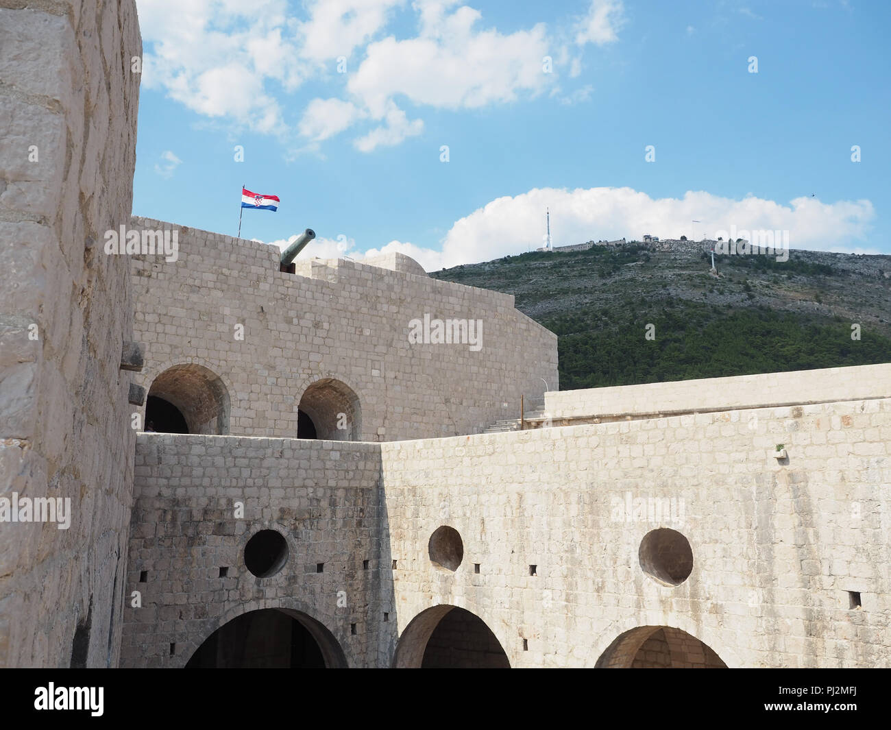 Kings landing gate hires stock photography and images Alamy