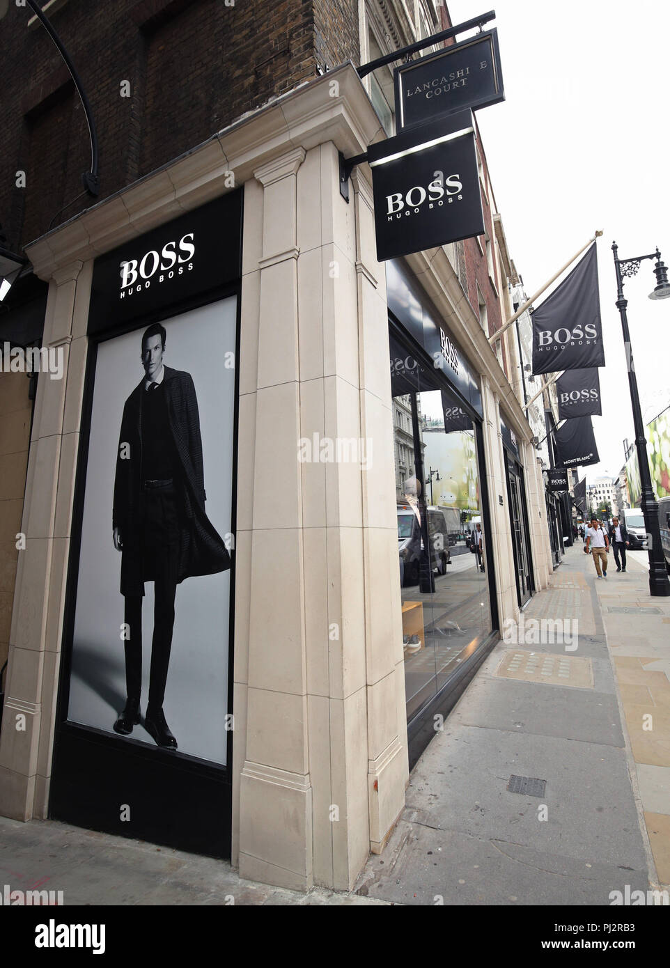 The Hugo Boss store on New Bond Street, London. PRESS ASSOCIATION Photo.  Picture date: Wednesday August 22, 2018. Photo credit should read: Yui  Mok/PA Wire Stock Photo - Alamy