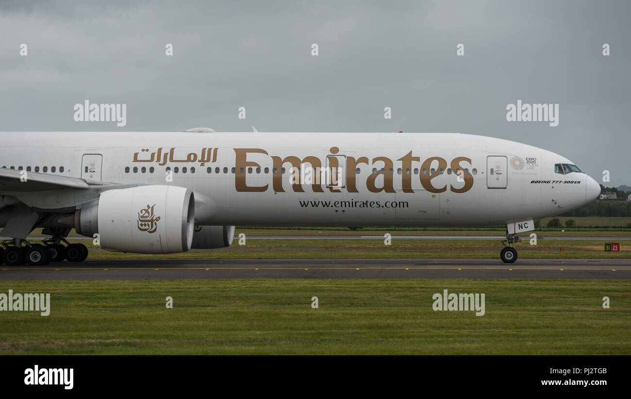 Emirates Airlines Boeing 777 flight to Dubai departs Glasgow