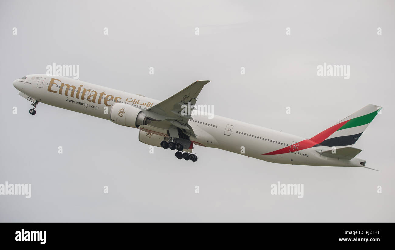 Plane Tail Emirates Stock Photos & Plane Tail Emirates