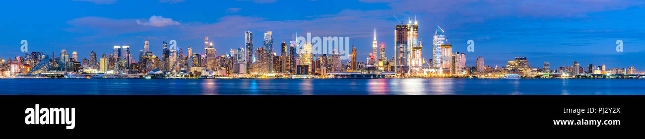 new york,usa, 08-25-17: new york city skyline at night with reflection ...