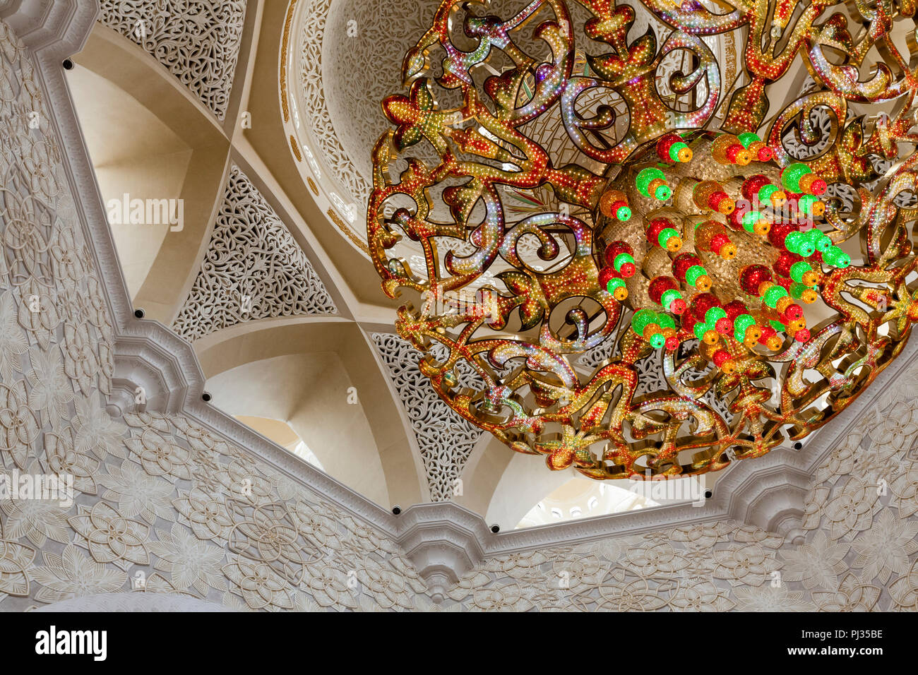 A Swarovski chandelier in the Sheikh Zayed Grand Mosque in Abu Dhabi, UAE  Stock Photo - Alamy