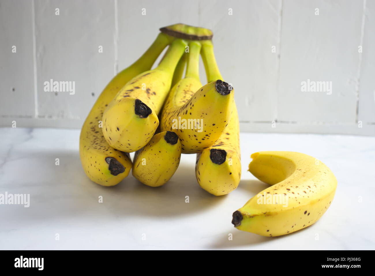 Fruits. Organic Bananas At Market. Healthy Raw Potassium Rich Fo Stock  Photo by ©puhhha 96399446