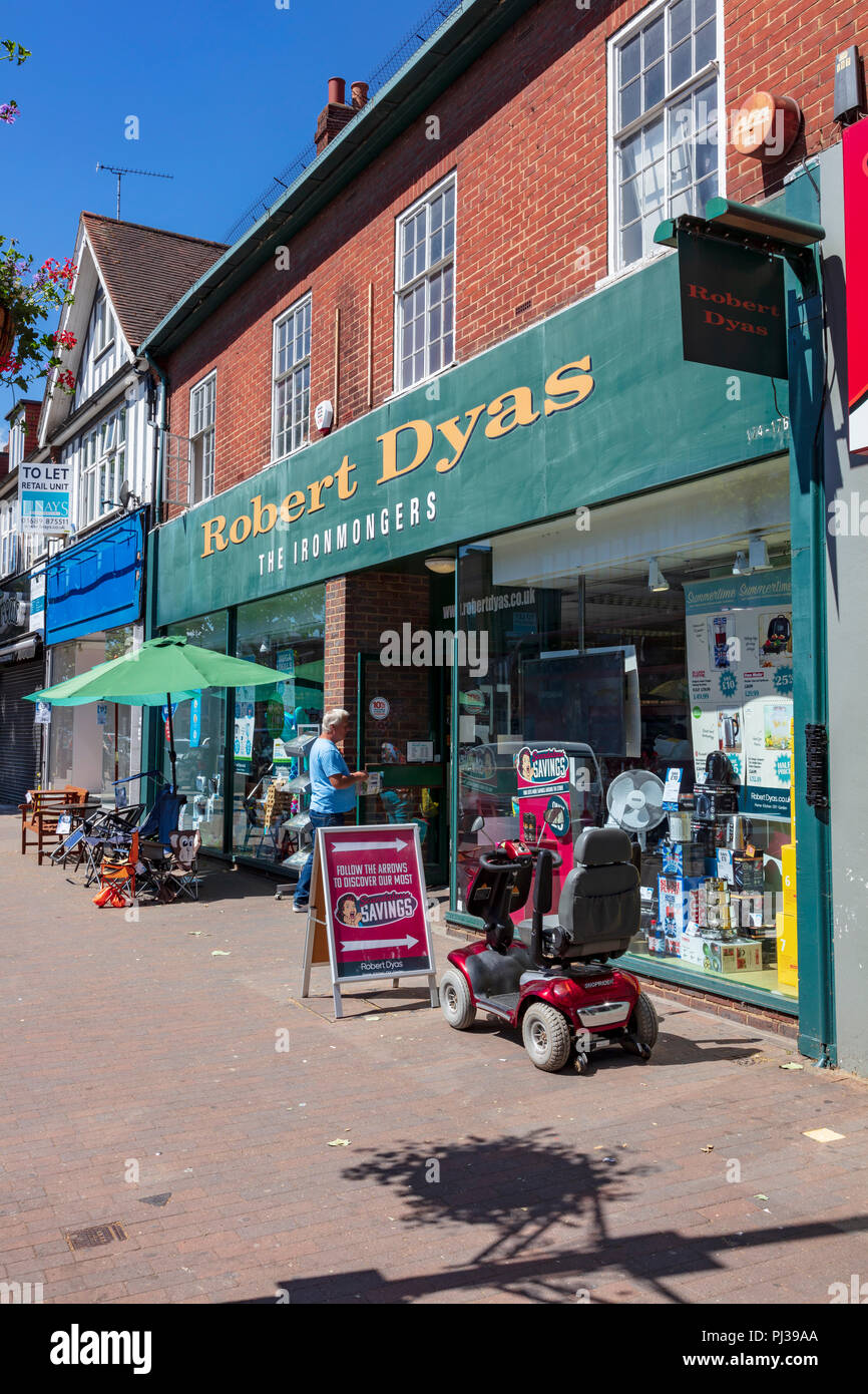 Robert Dyas Ironmongers on Orpington High Street, London Borough of Bromley, UK Stock Photo