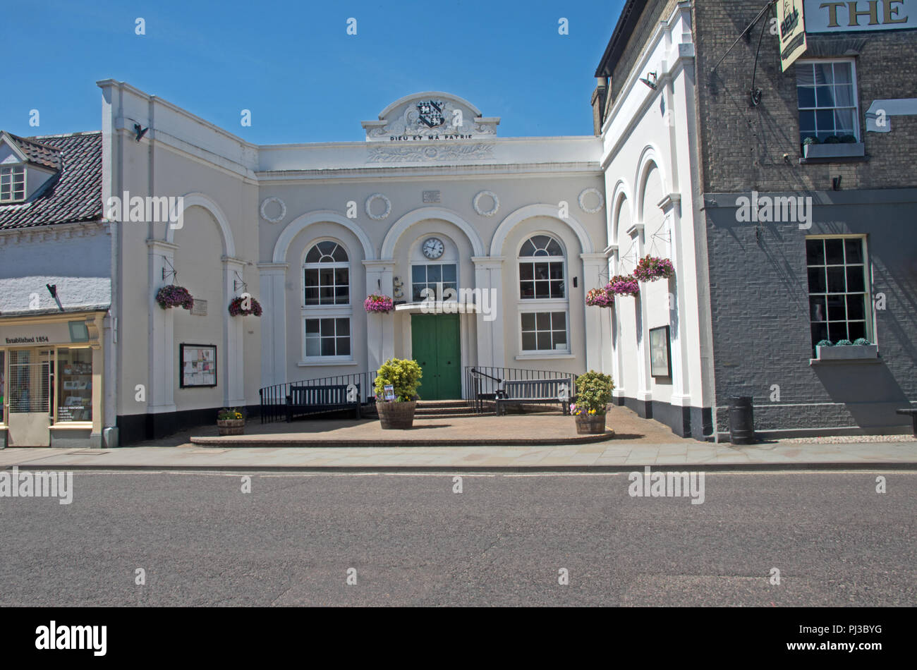 Saxmundham village market hall corn exchange historic historica hires