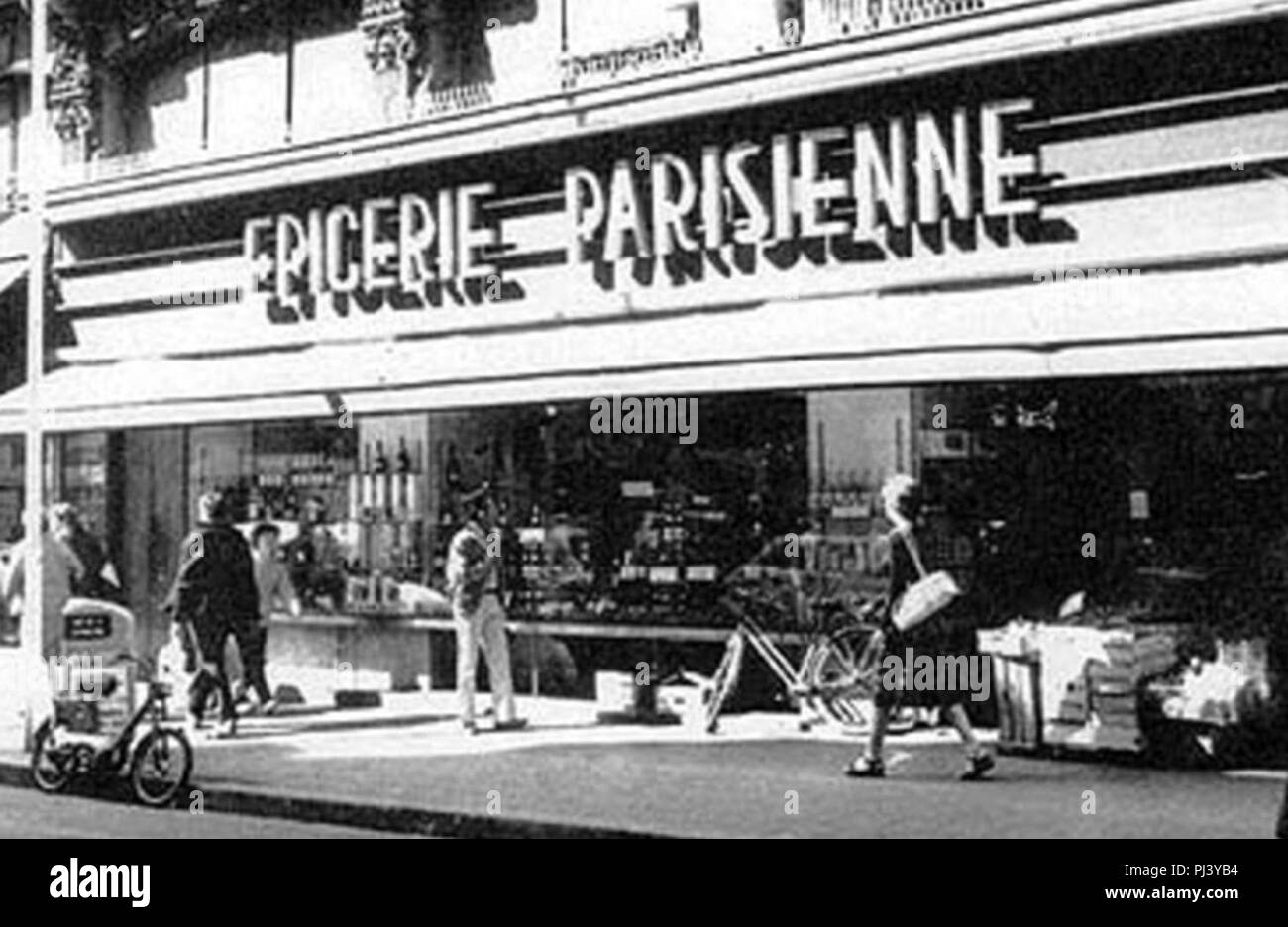 Avignon Épicerie Parisienne 1947 Stock Photo Alamy