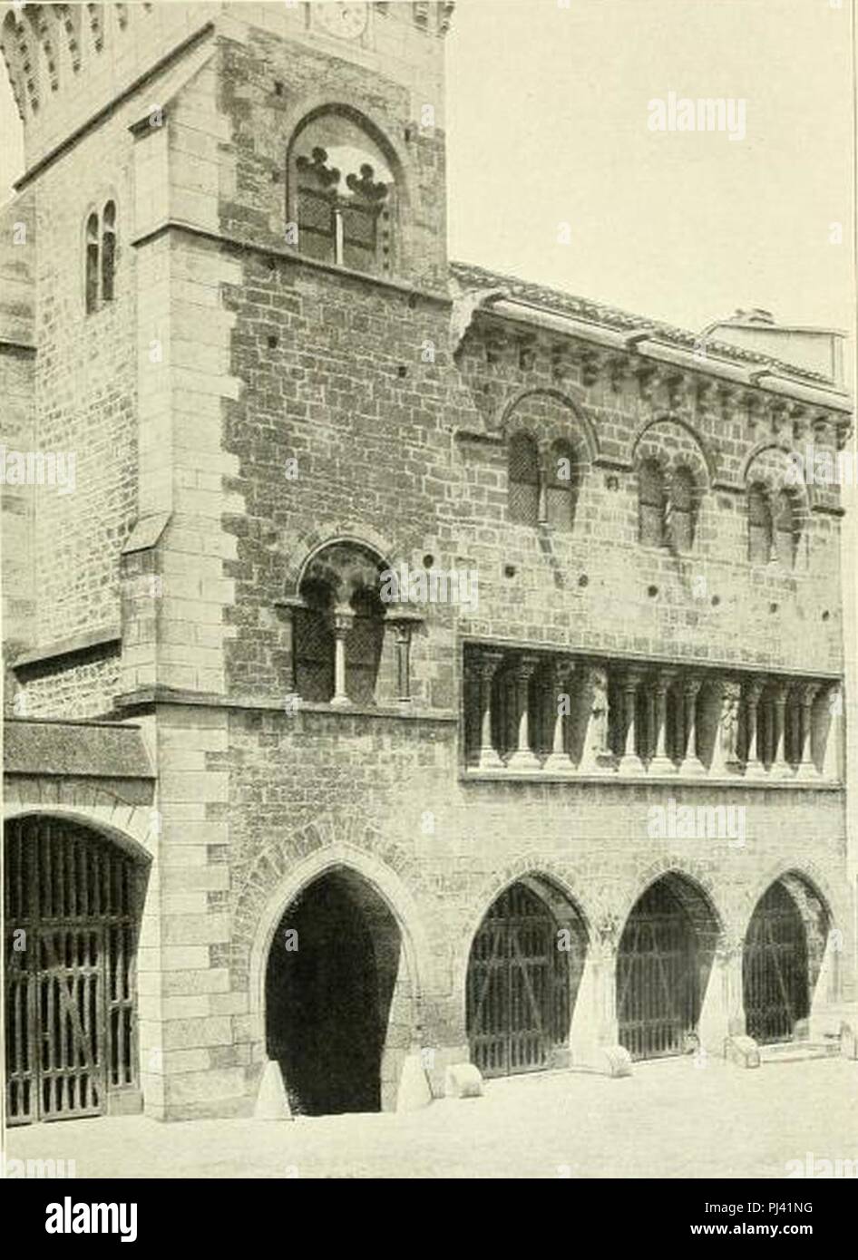 Ayuntamiento de Saint Antonin comienzos siglo XIII Stock Photo