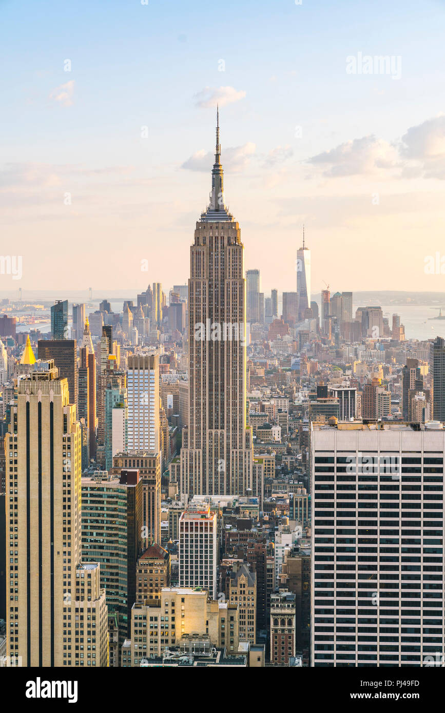 New york sunset hi-res stock photography and images - Alamy