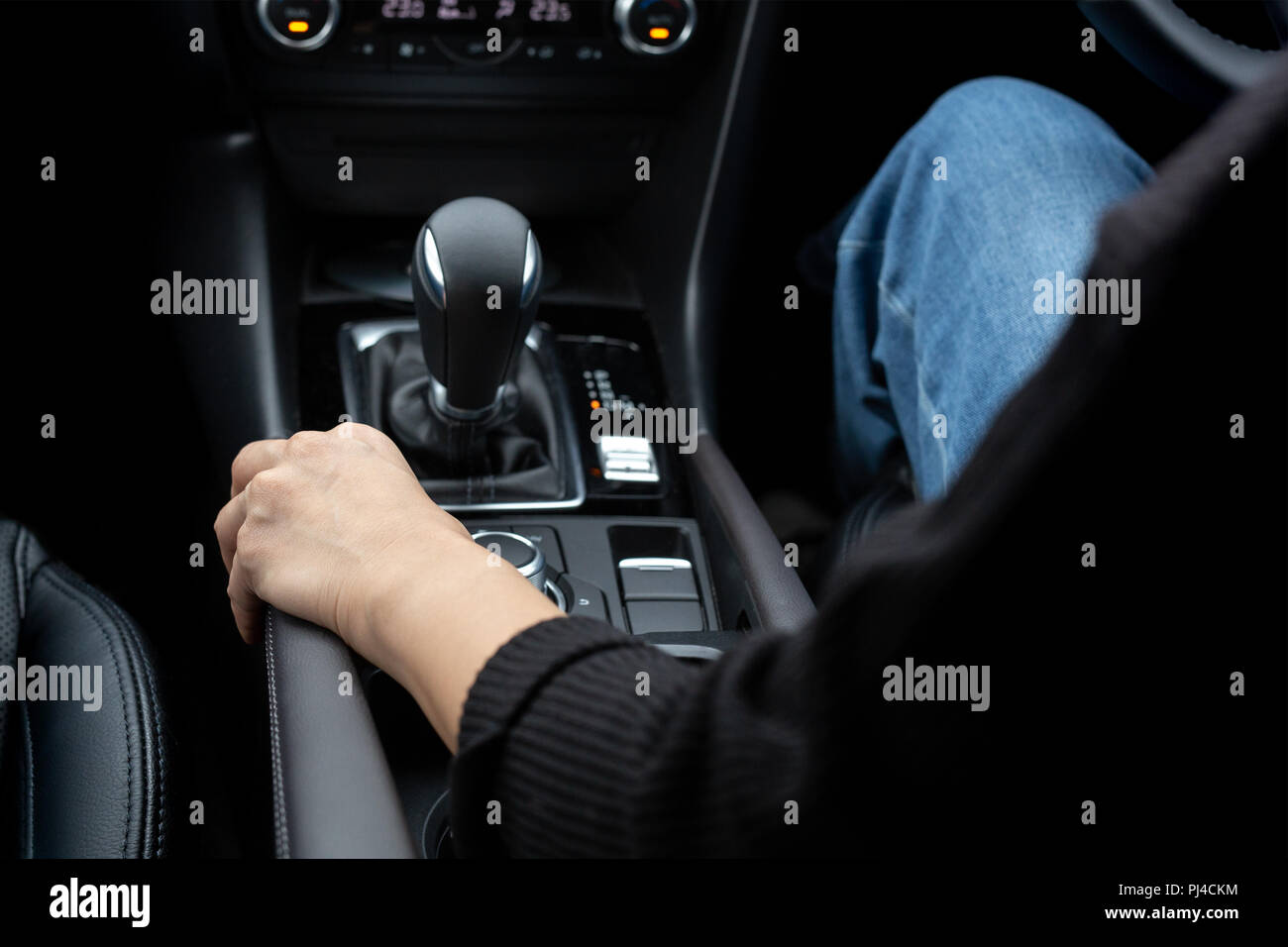 Woman Driving A Car With Hand Holding Handbrake On A Automatic Gear Car Stock Photo Alamy Woman Driving A Car With Hand Holding Handbrake On A Automatic Gear Car Stock Photo Alamy