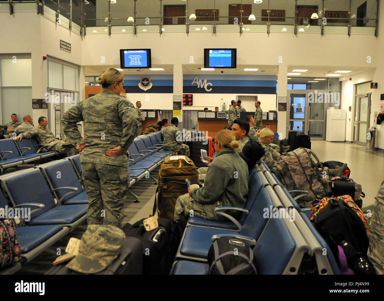 mcghee tyson air national guard base commissary