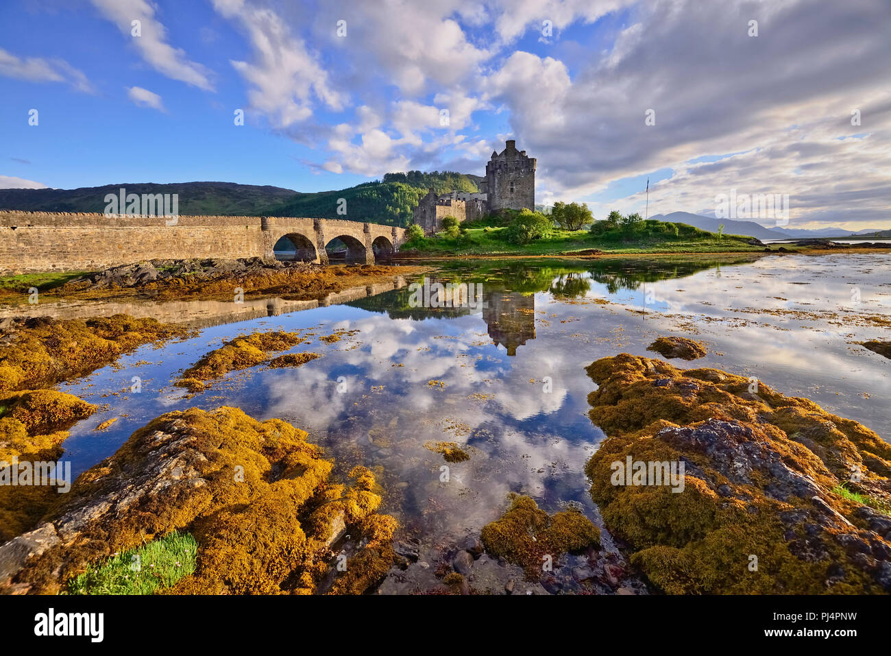 Scotland, Ross and Cromarty, Eilean Donan Castle Stock Photo Alamy