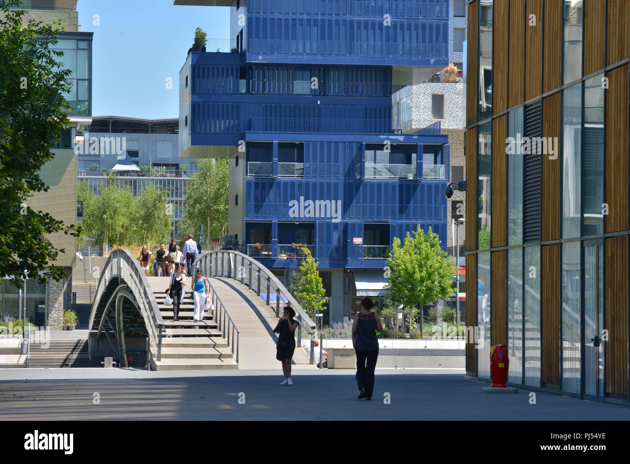 Pedestrian precinct in lyon hires stock photography and images Alamy