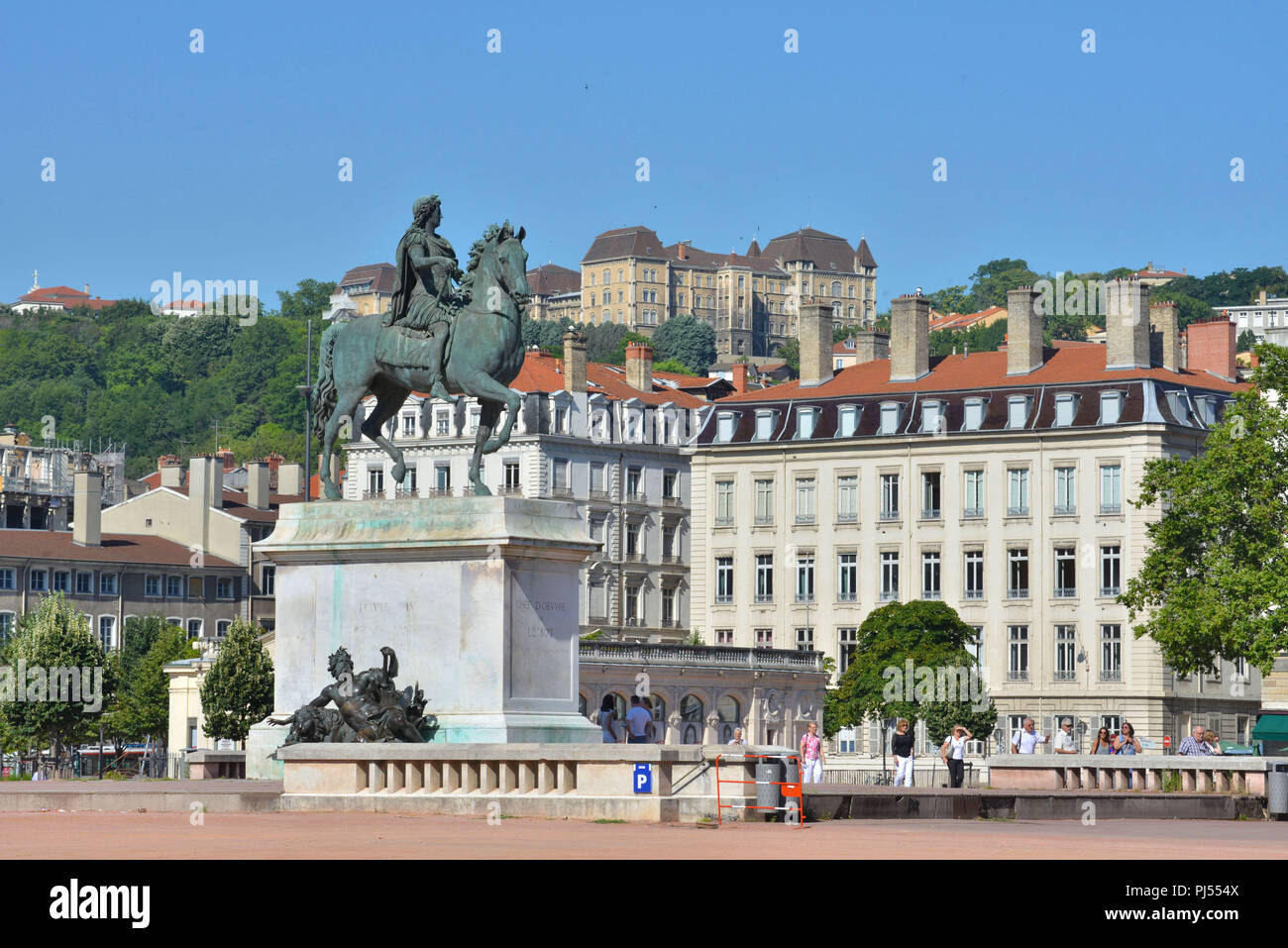 Pedestrian precinct lyon hires stock photography and images Alamy