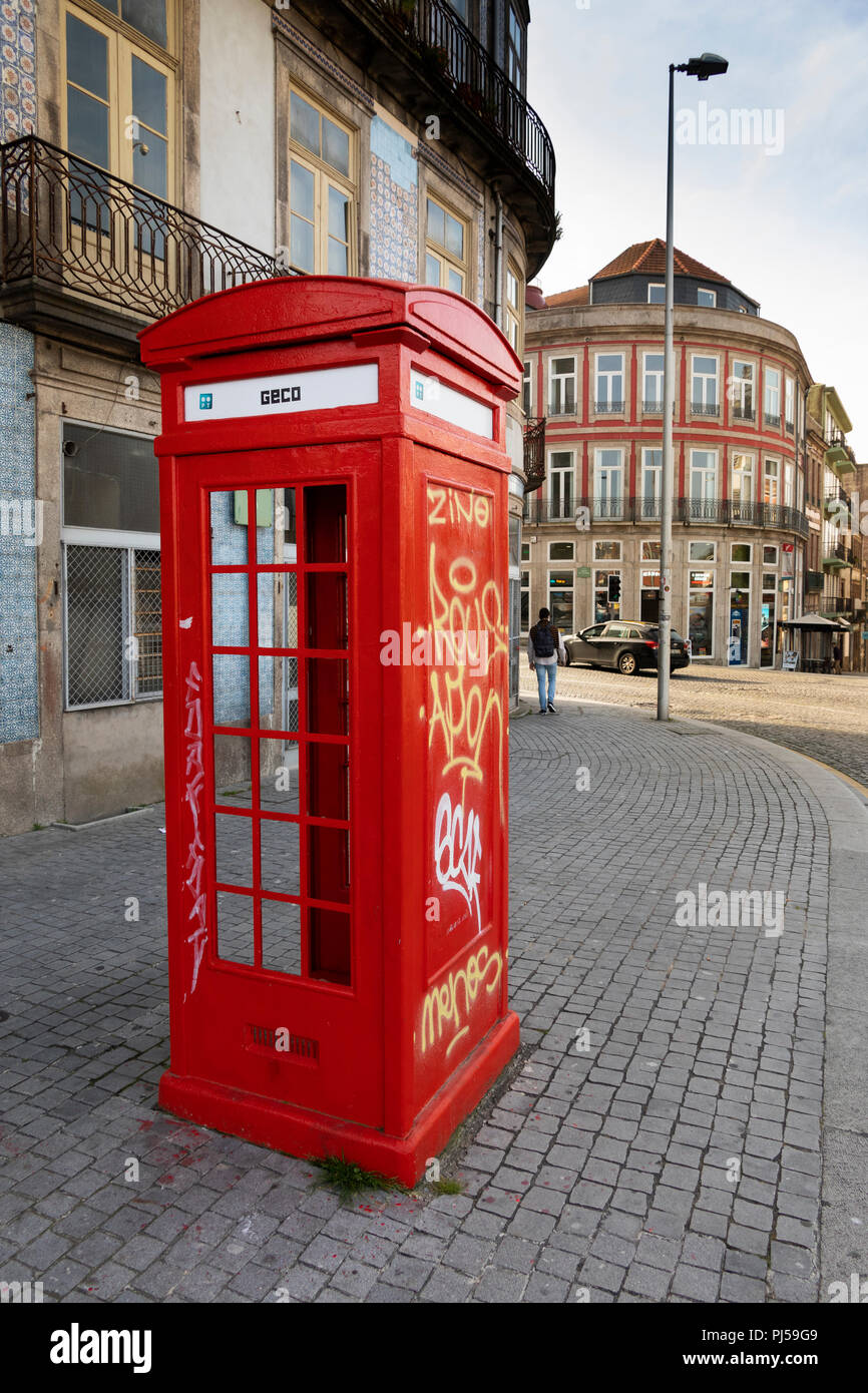 Portugal, Porto, Avenida Dom Afonso Henriques, historic British designed red K3 telephone kiosk Stock Photo