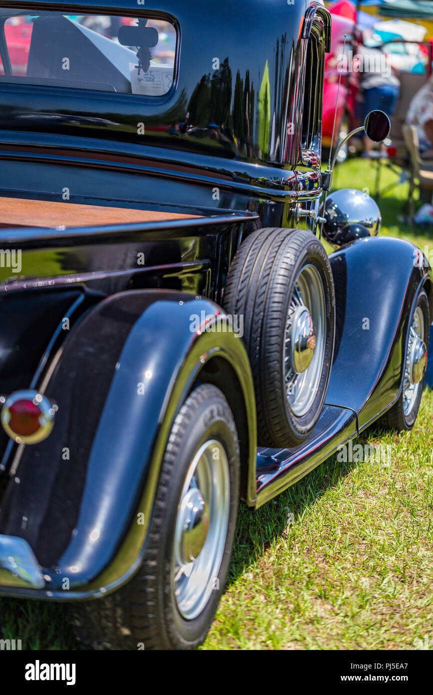 Classic car spare tire on hi-res stock photography and images - Alamy