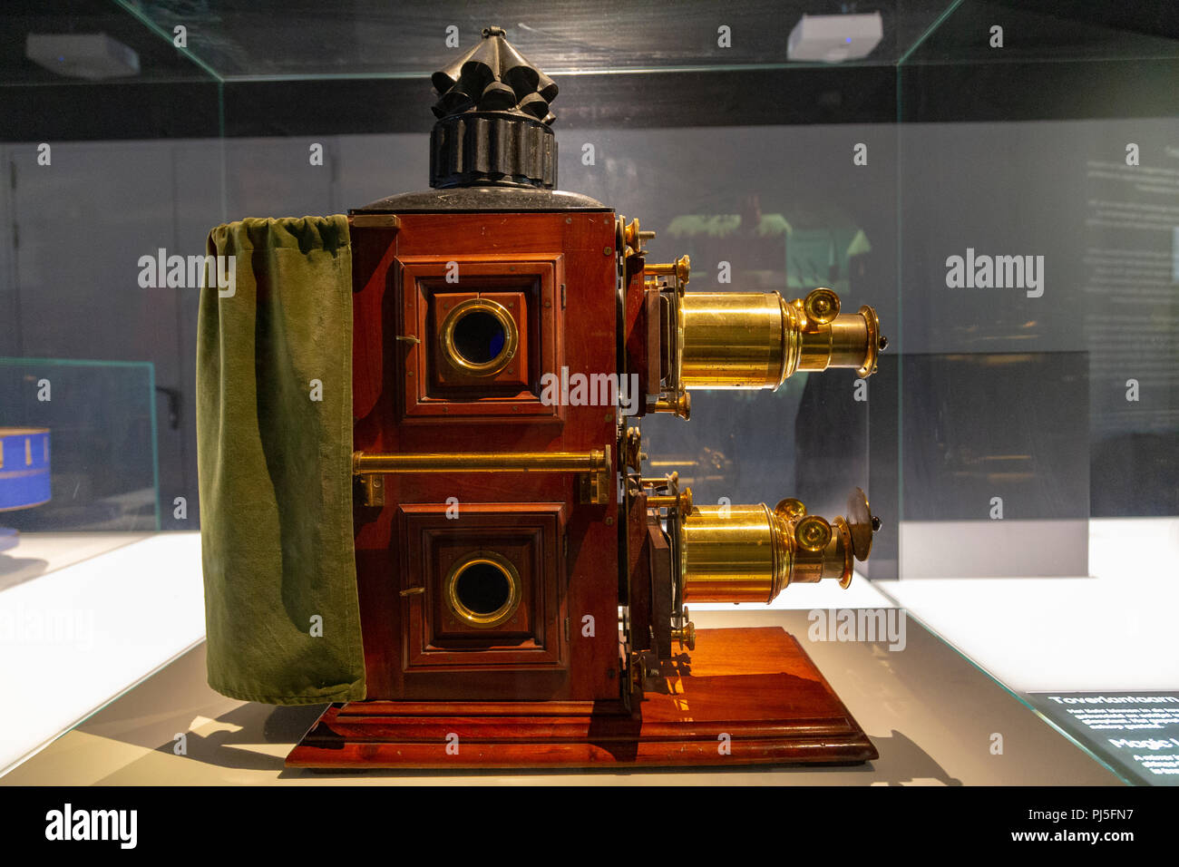 Retro old cameras in Eye Film Museum in Amsterdam, Netherlands Stock Photo  - Alamy