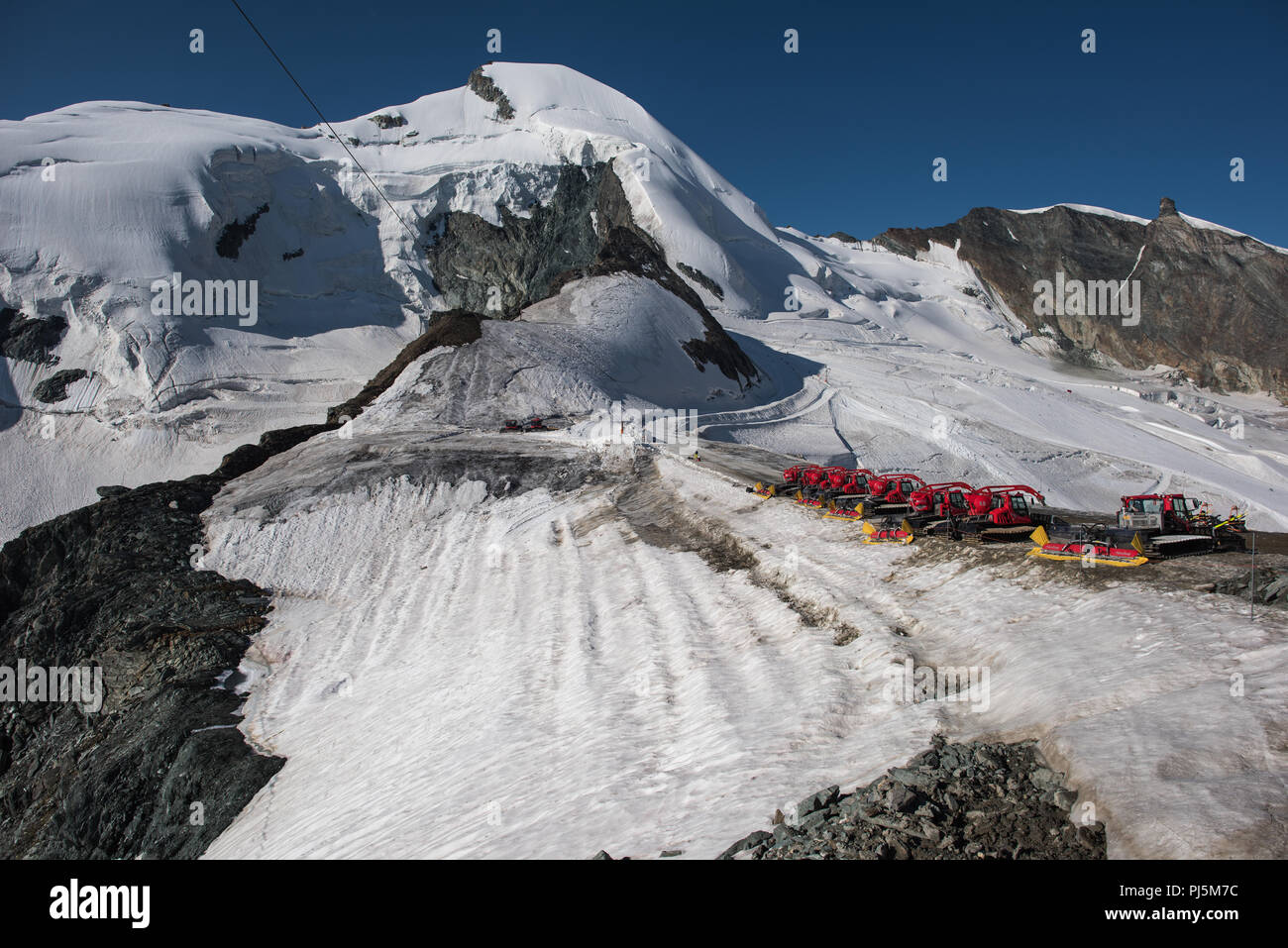 summer ski Resort mittelallalin 3500 m ü. M. saas fee, switzerland