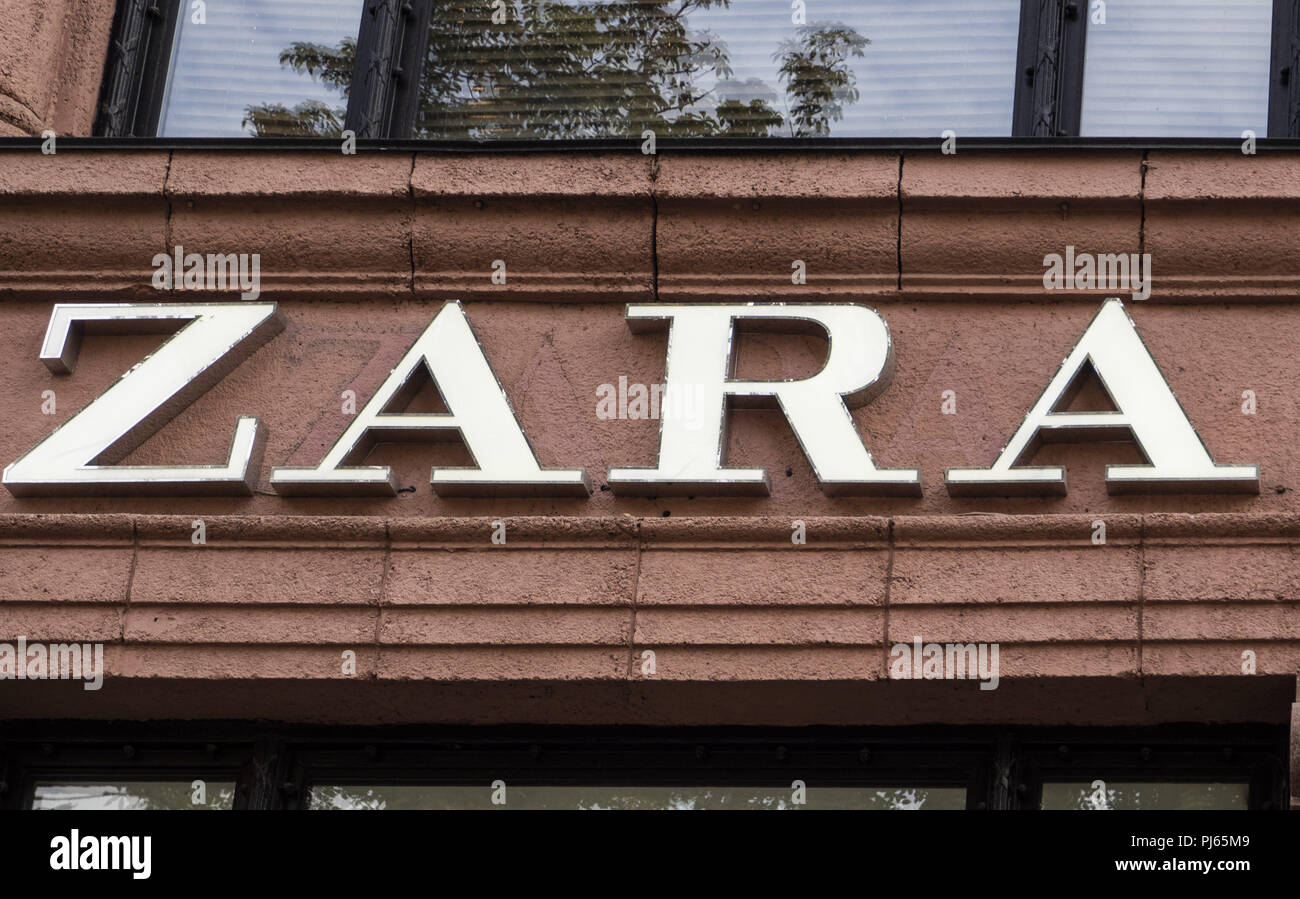 Kiev, Ukraine. 3rd Sep, 2018. Zara store. Zara is one of the largest  international fashion companies and it's the flagship chain store of the  Inditex group. Credit: Igor Golovniov/SOPA Images/ZUMA Wire/Alamy Live