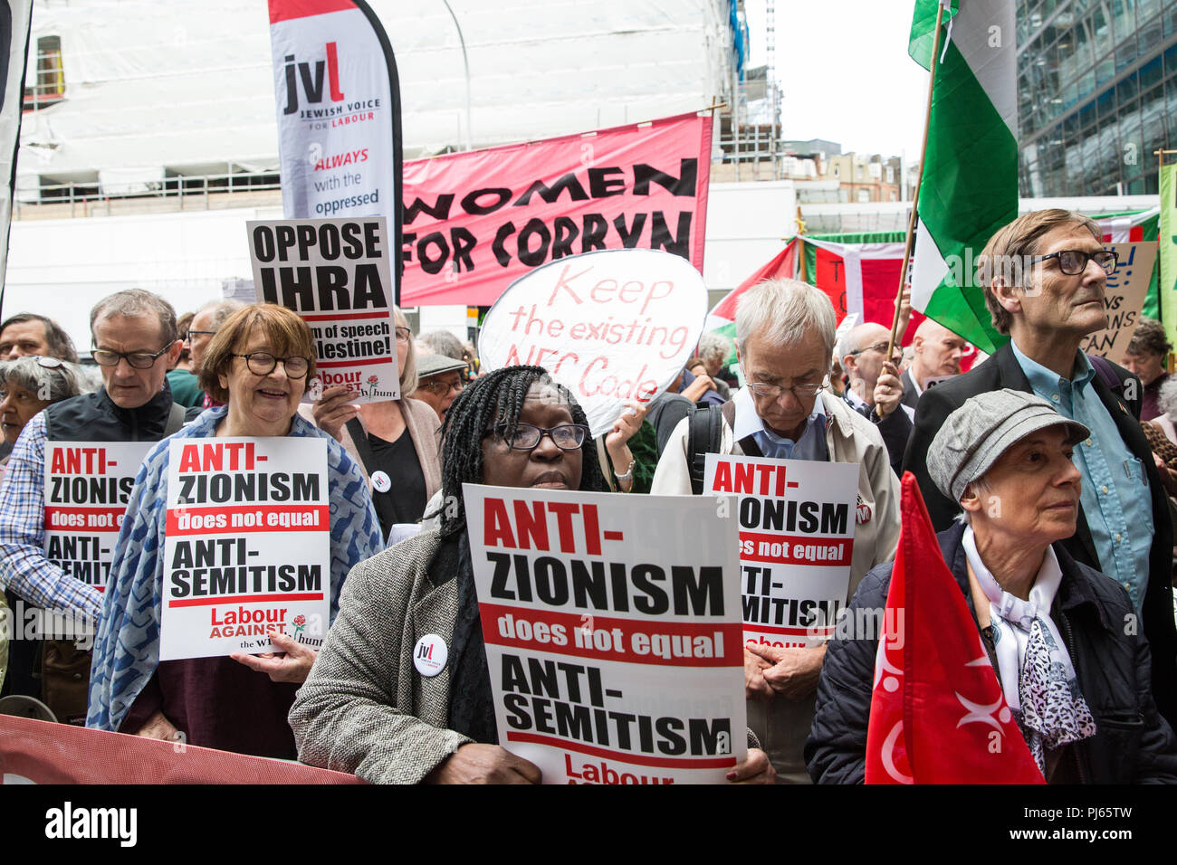 London Uk 4th September 2018 Supporters Of Jeremy Corbyn From