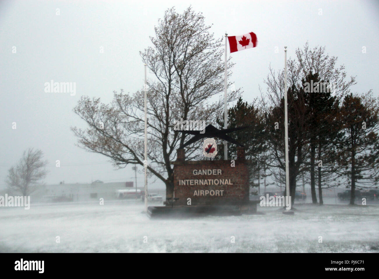 04.06.2018, Canada, Gander: Snowdrift in front of Gander Airport. After the attacks of 11 September, US airspace is closed. 6500 passengers are stranded in Gander, Canada - and lovingly cared for. 17 years later, the story is a successful Broadway musical and still very present in both countries. (to dpa 'The good people of Gander' of 05.09.2018) Photo: Christina Horsten/dpa Stock Photo