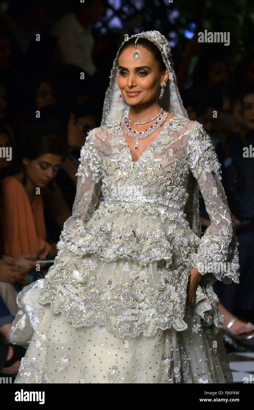 Lahore. 4th Sep, 2018. A model presents a creation by designer Reema and Sherbano on the first day of Pakistan Fashion Design Council (PFDC) L'Oreal Bridal Week in eastern Pakistan's Lahore on Sept. 4, 2018. Credit: Jamil Ahmed/Xinhua/Alamy Live News Stock Photo