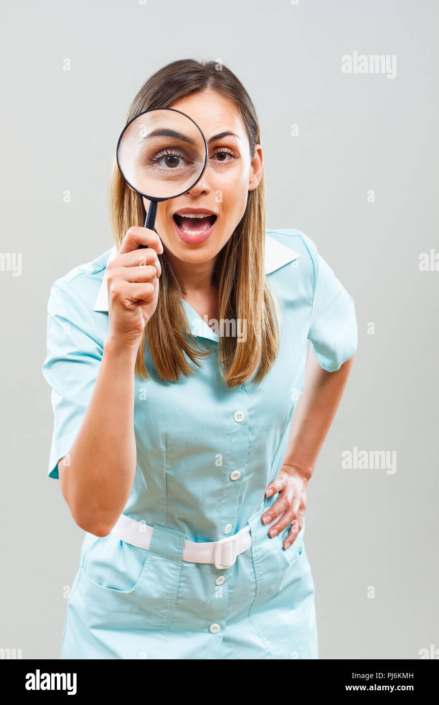 Nurse magnifying glass hires stock photography and images Alamy