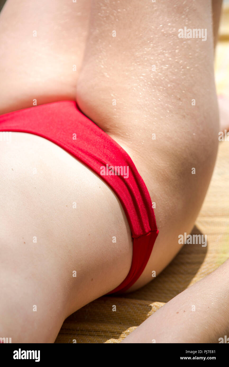 Thong bikini hi-res stock photography and images image