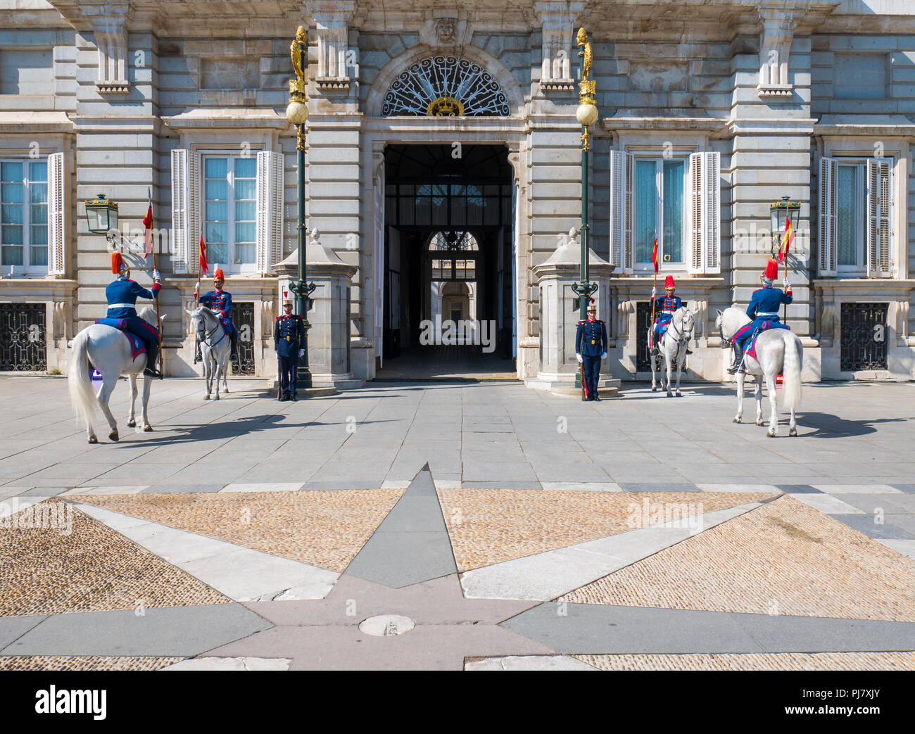 El palacio real de hi res stock photography and images Alamy